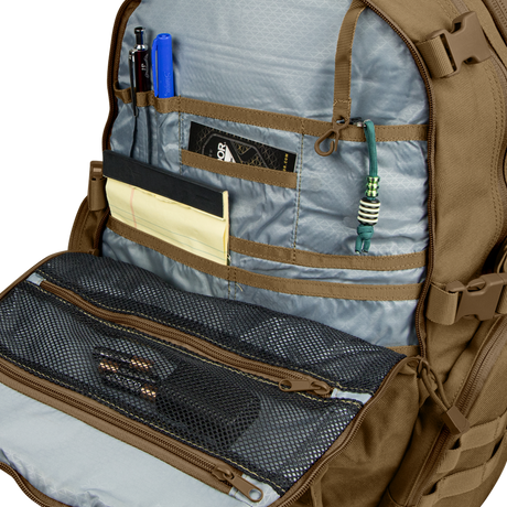Commuter Backpack - organizer detail