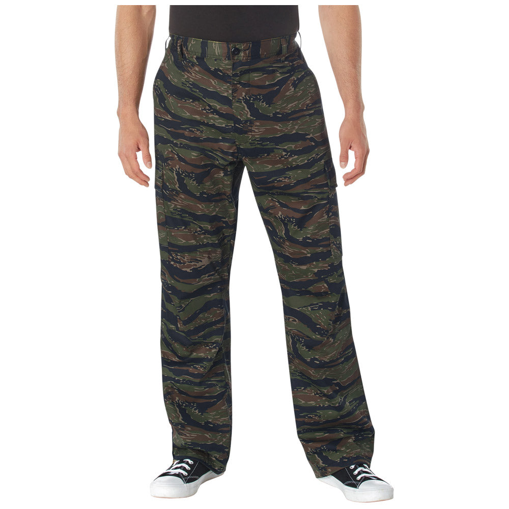 Relaxed Fit Camouflage Zipper Fly Military Cargo Pant